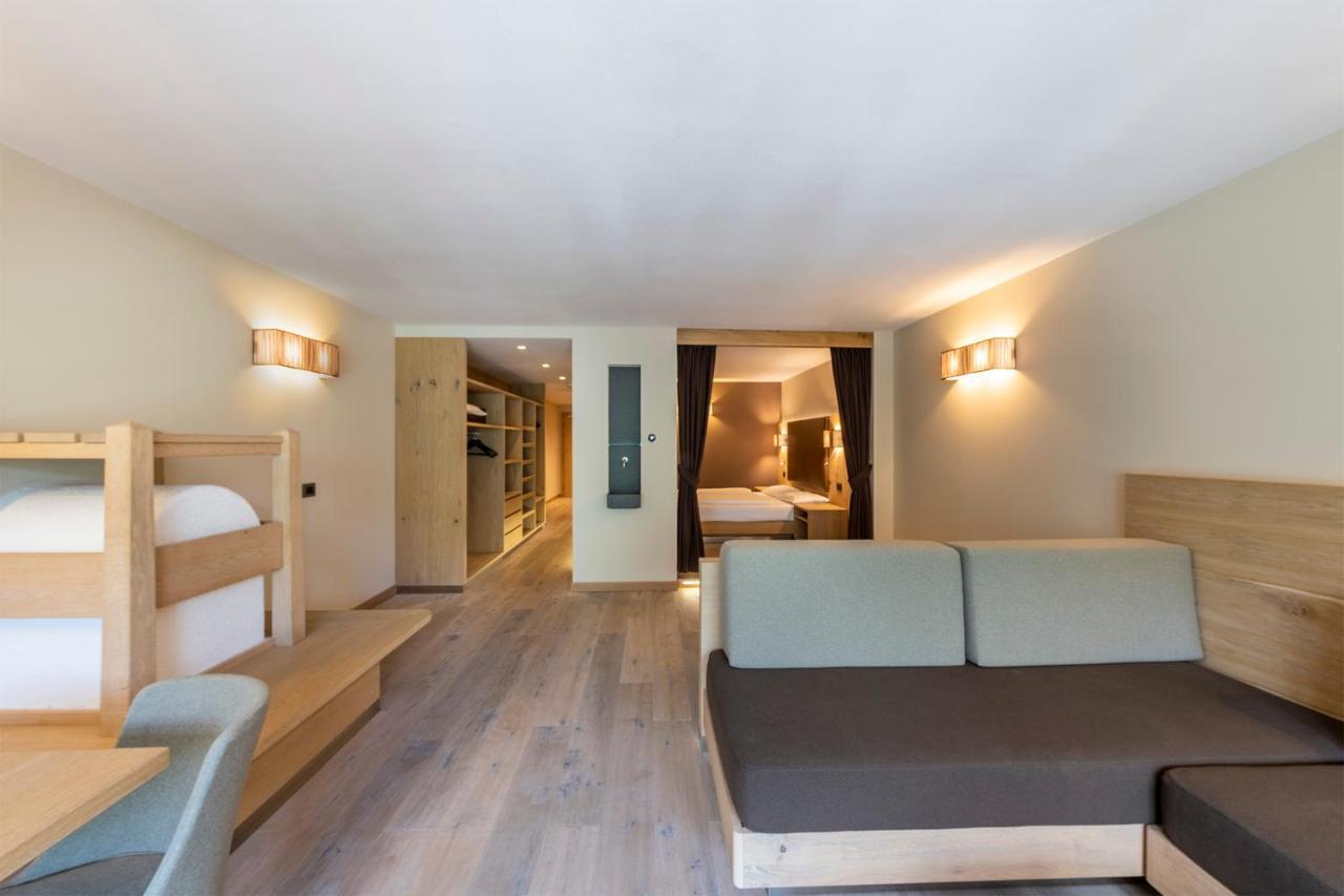 Design & Suite Hotel Ciarnadoi Vigo di Fassa Exterior photo