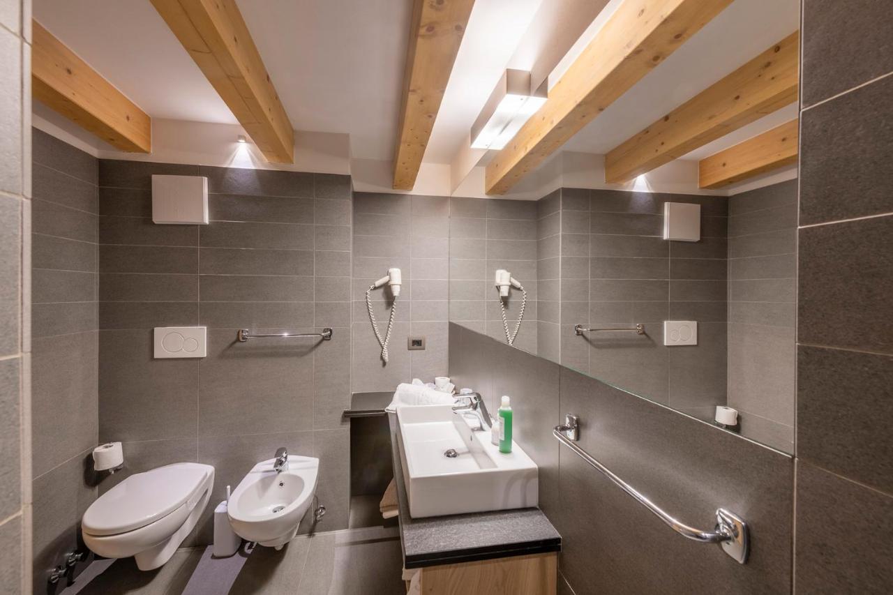 Design & Suite Hotel Ciarnadoi Vigo di Fassa Exterior photo