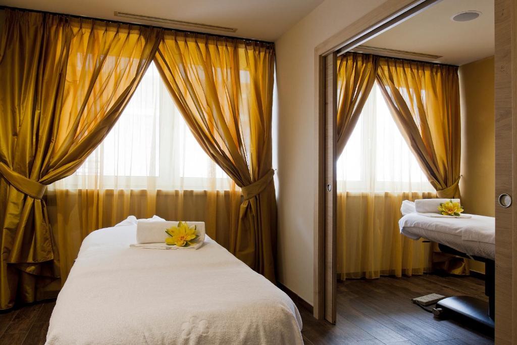 Design & Suite Hotel Ciarnadoi Vigo di Fassa Exterior photo
